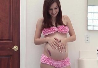 pregnant teen picture