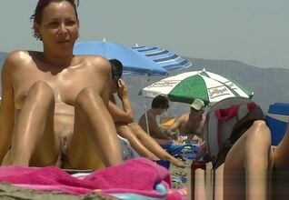 Nude ladies on the beach vids